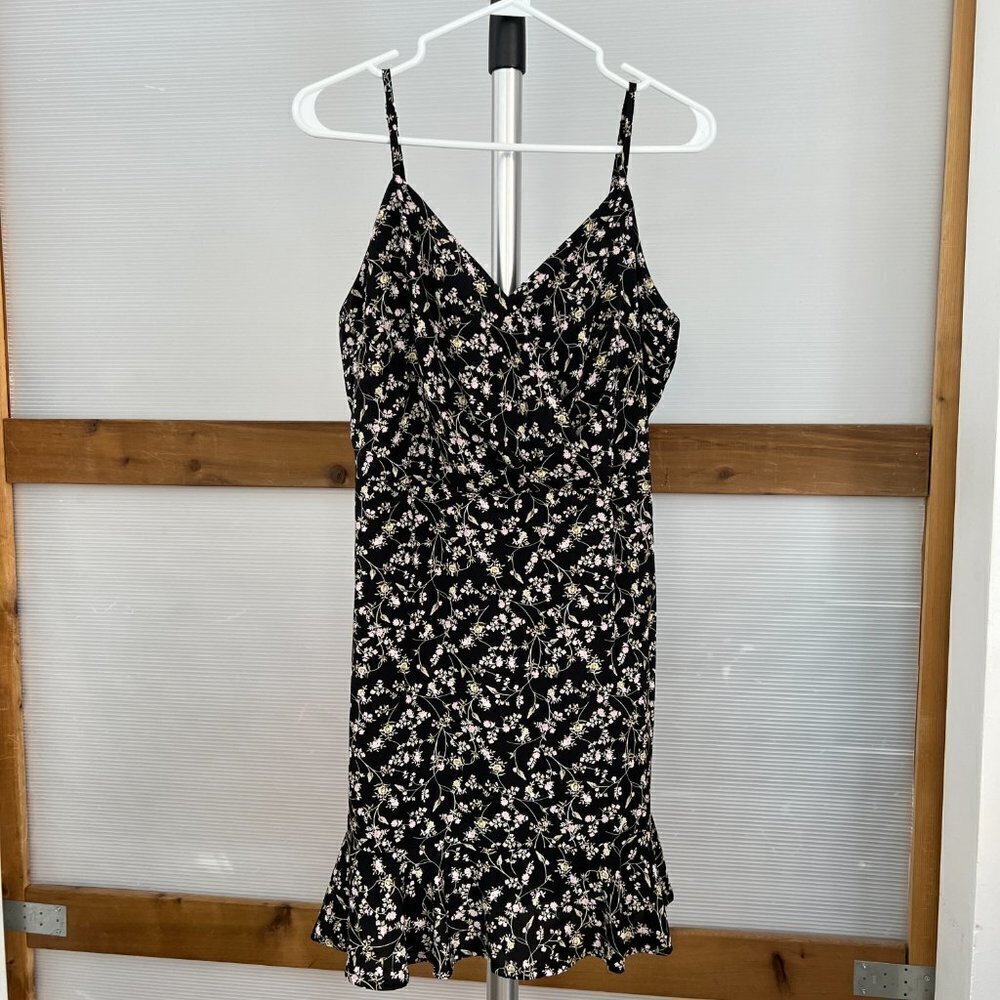 She‎ + Sky Black Floral Ruffle Bottom Lined Mini Fit Flare A-Line Sun Dress Sz L